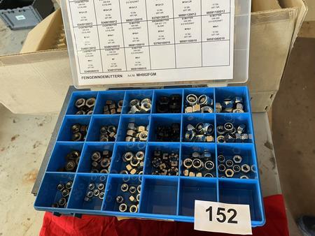 Kassette mit Feingewindemuttern Kassette mit Feingewindemuttern