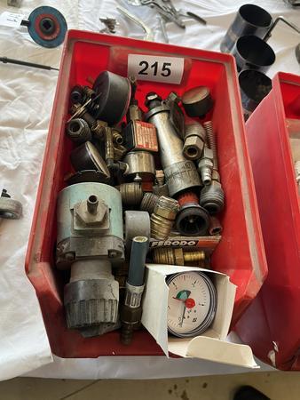 diverse Druckluft Anschlußstücke gebraucht diverse Druckluft Anschlußstücke gebraucht