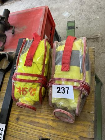 3 Stück Warnwesten 3 Stück Warnwesten