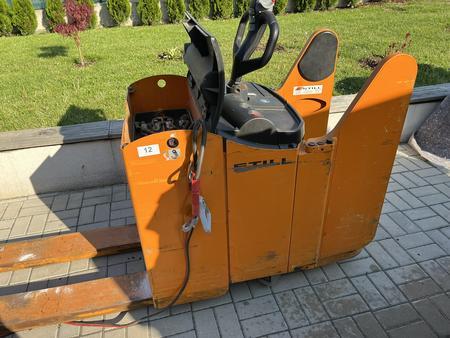 Elektro Hubwagen mit Mitfahrmöglichkeit, Type STILL EGU S 20 - Batterie ok, inkl. Ladegerät Elektro Hubwagen mit Mitfahrmöglichkeit, Type STILL EGU S 20 - Batterie ok, inkl. Ladegerät