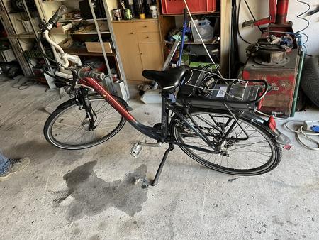 DAMEN Elektro Fahrrad E XT 8016 - kaum benutzt mit Ladegerät DAMEN Elektro Fahrrad E XT 8016 - kaum benutzt mit Ladegerät