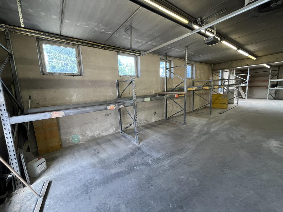 ca.30 lfm Schwerlast Palettenregale - Selbstabbau 14 Stk.Steher ca. 200/250 cm 24 Stück Einhängebalken verzinkt?d=2025-05-21 17:40:21