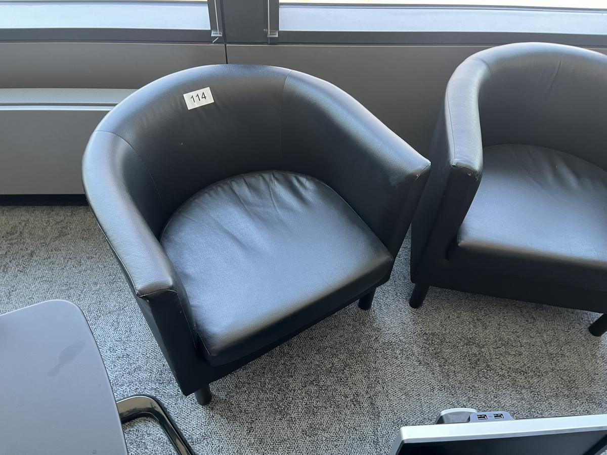 2 Stück Ledersofa schwarz?d=2025-05-22 00:57:56