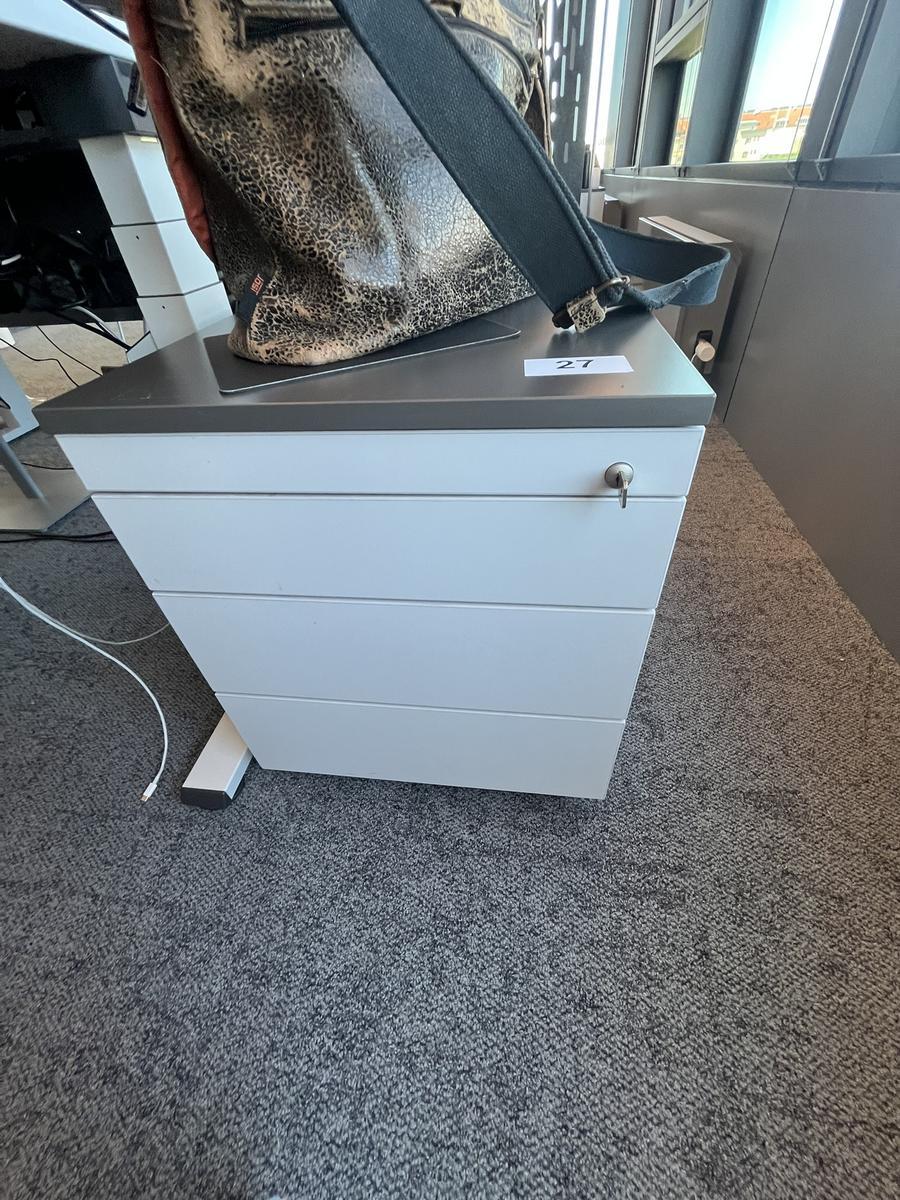 Rollcontainer mit Auszugsladen ca.43/60/53 cm Steelcase?d=2025-05-21 17:25:18