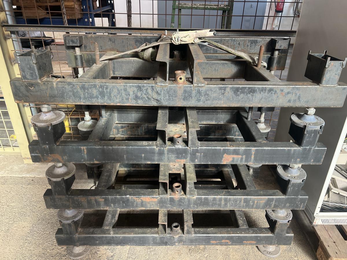 Heavy Duty Stahlbasements?d=2025-05-23 08:31:49