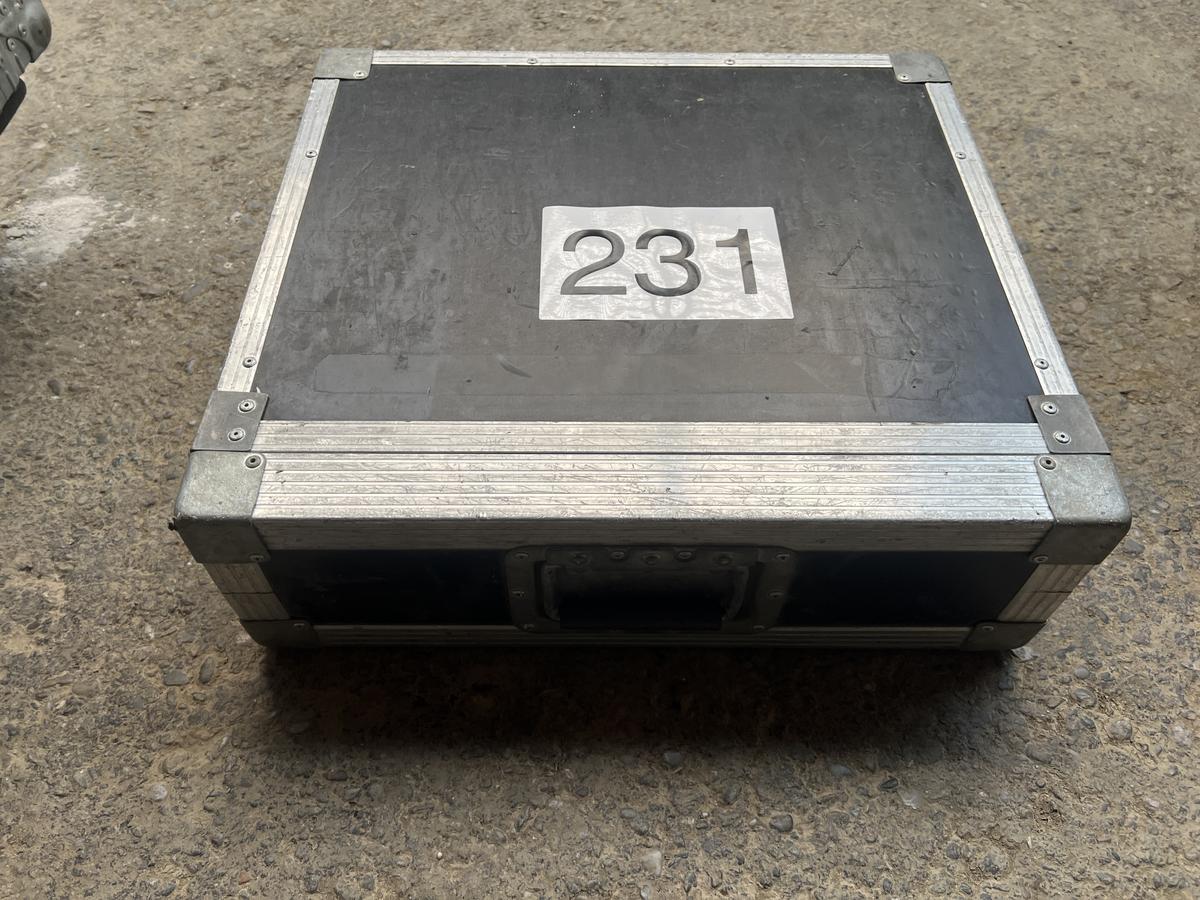 kleines Transportcase universal?d=2025-05-22 00:30:00