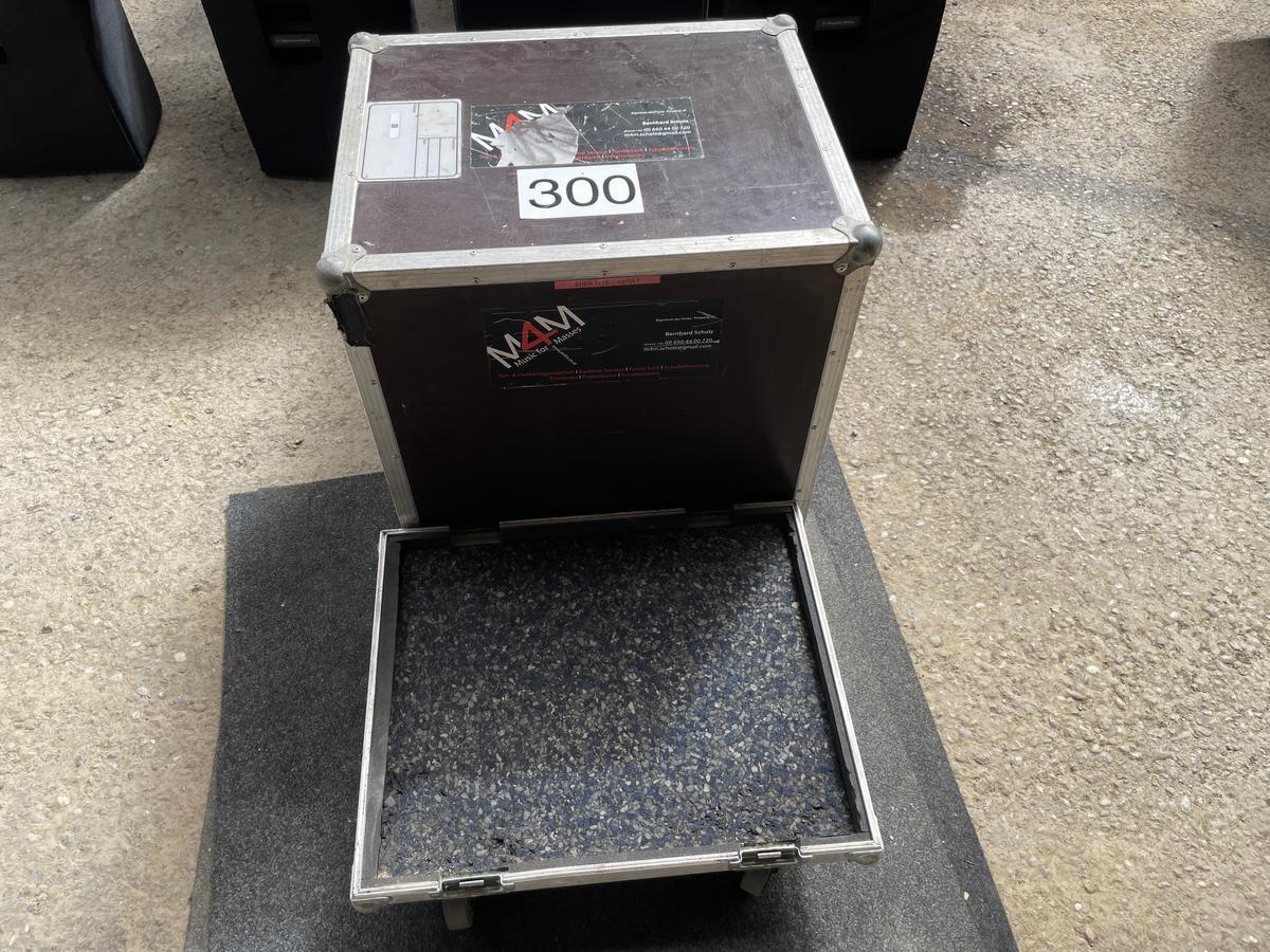 Gitarrenverstärkercase Eden 1x15 Cabinet?d=2025-05-22 00:00:36