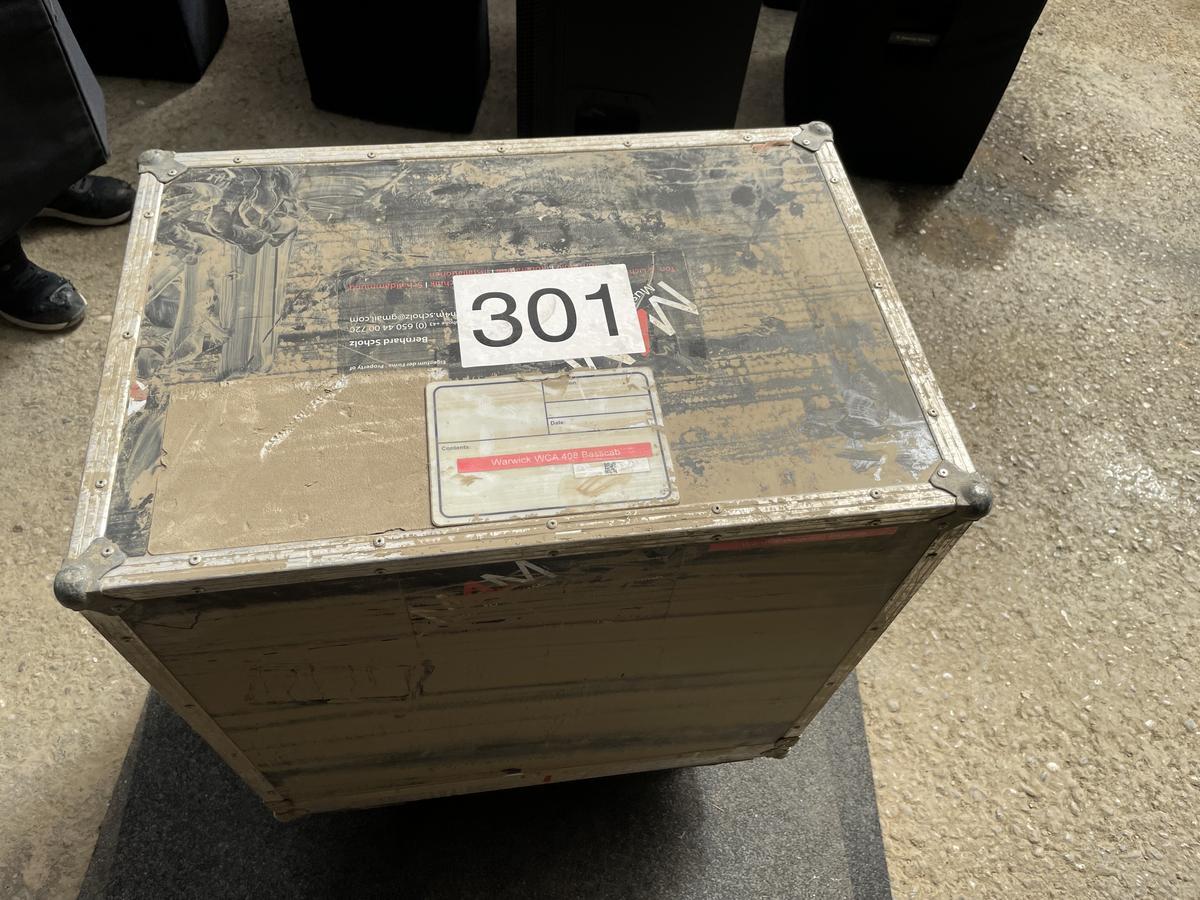 Gitarrenverstärkercase Warwick WCA408 Basscab?d=2025-05-23 07:40:13