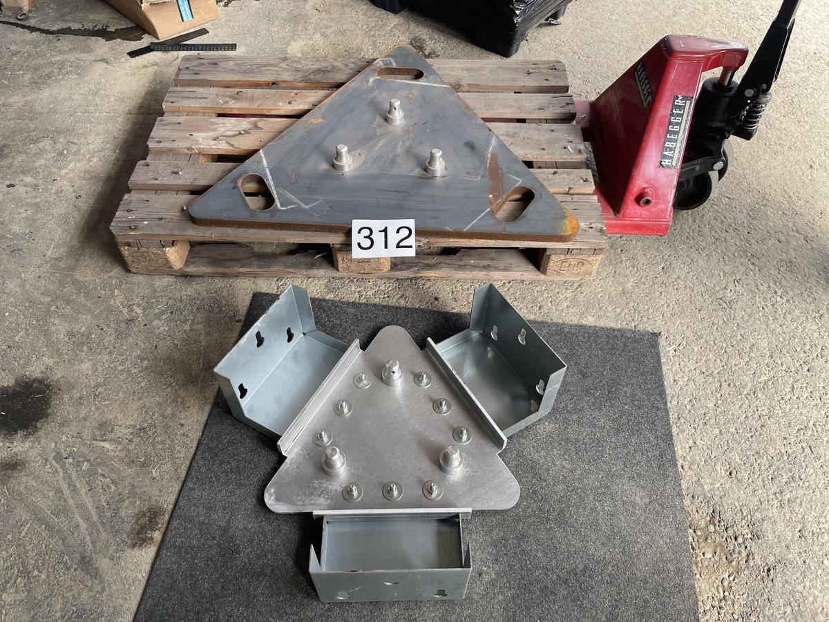 TV Stand for 3 TVs?d=2025-05-21 23:58:11