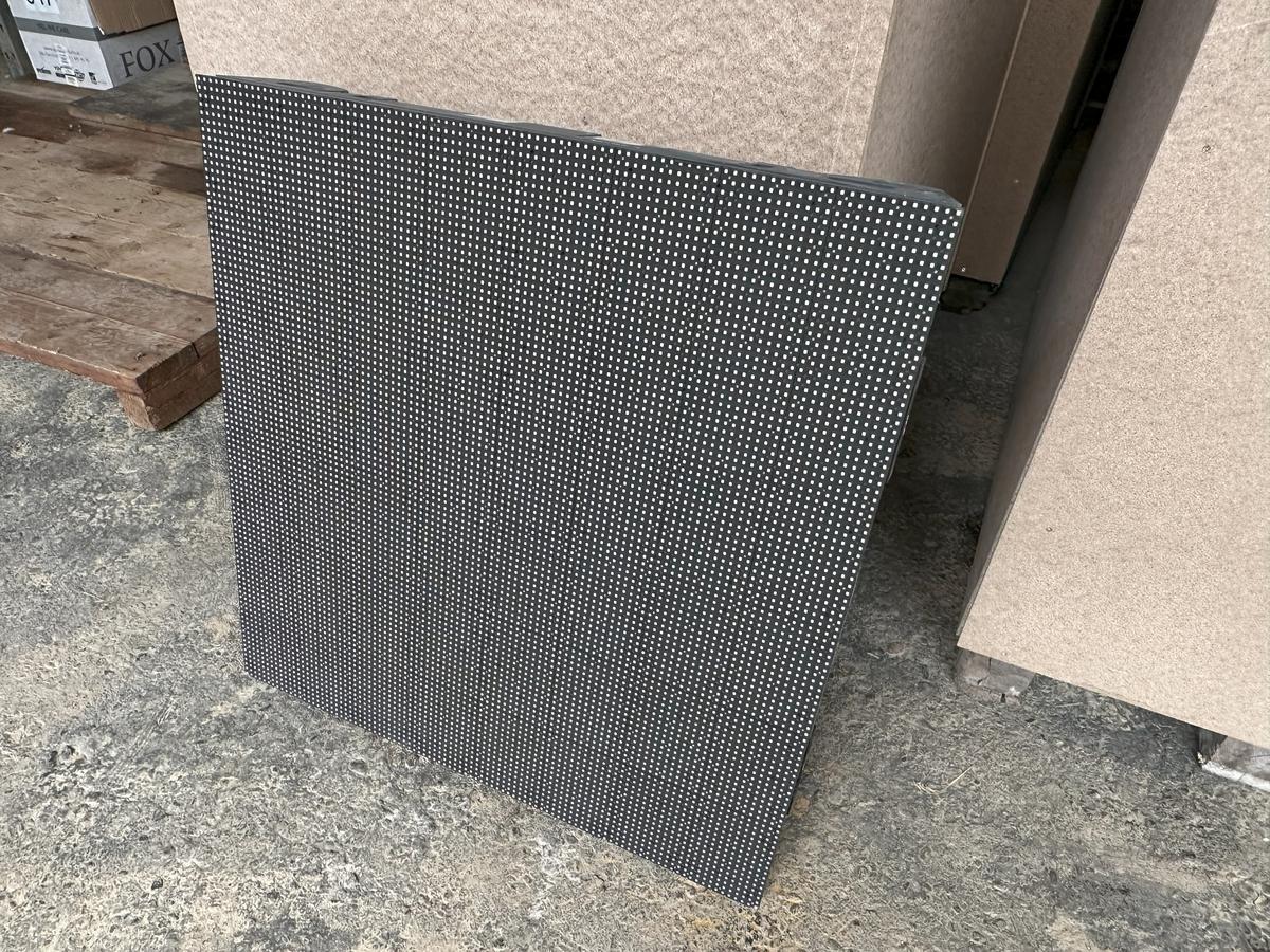 Multicolor FPX8 outdoor led wall?d=2025-05-23 07:39:00