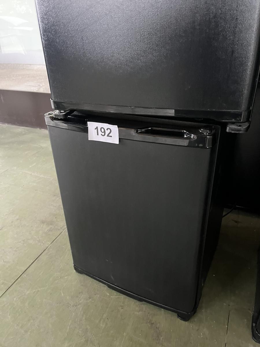 MINI Kühlschrank 230 V?d=2025-05-21 18:16:34
