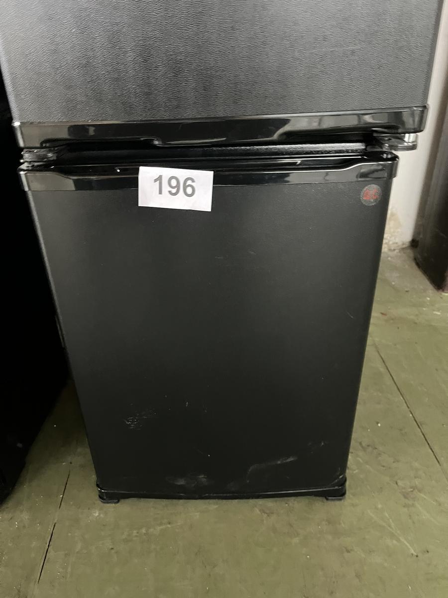 MINI Kühlschrank 230 V?d=2025-05-21 18:10:17
