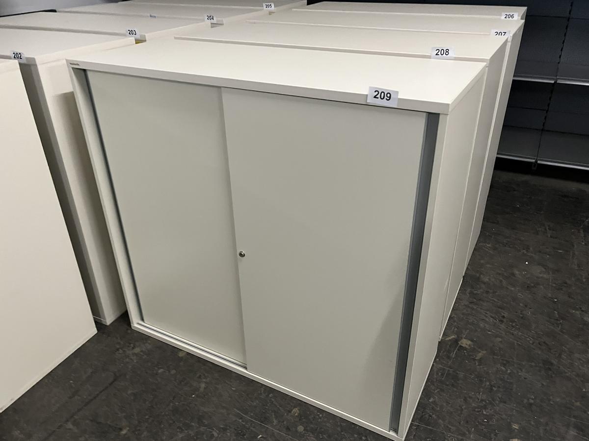 Neudörfler Aktenschrank 120/110 cm 3 Ordnerhöhen mit Schlüssel?d=2025-05-21 18:30:41