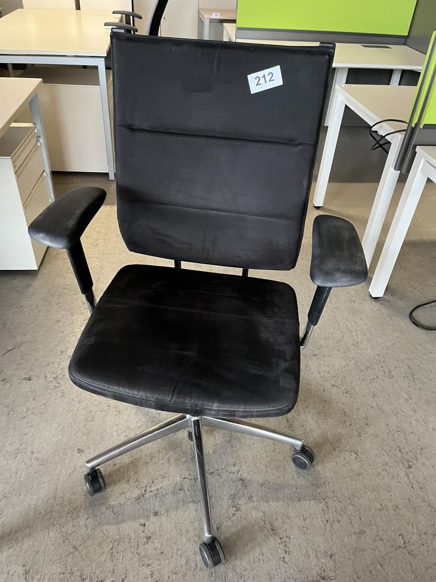 Bürodrehstuhl Kramer DeLuxe schwarz?d=2025-05-21 18:00:00
