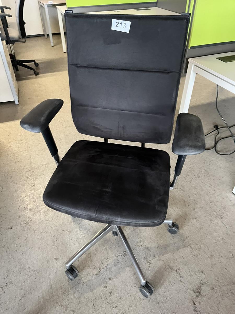 Bürodrehstuhl Kramer DeLuxe schwarz?d=2025-05-21 18:30:43