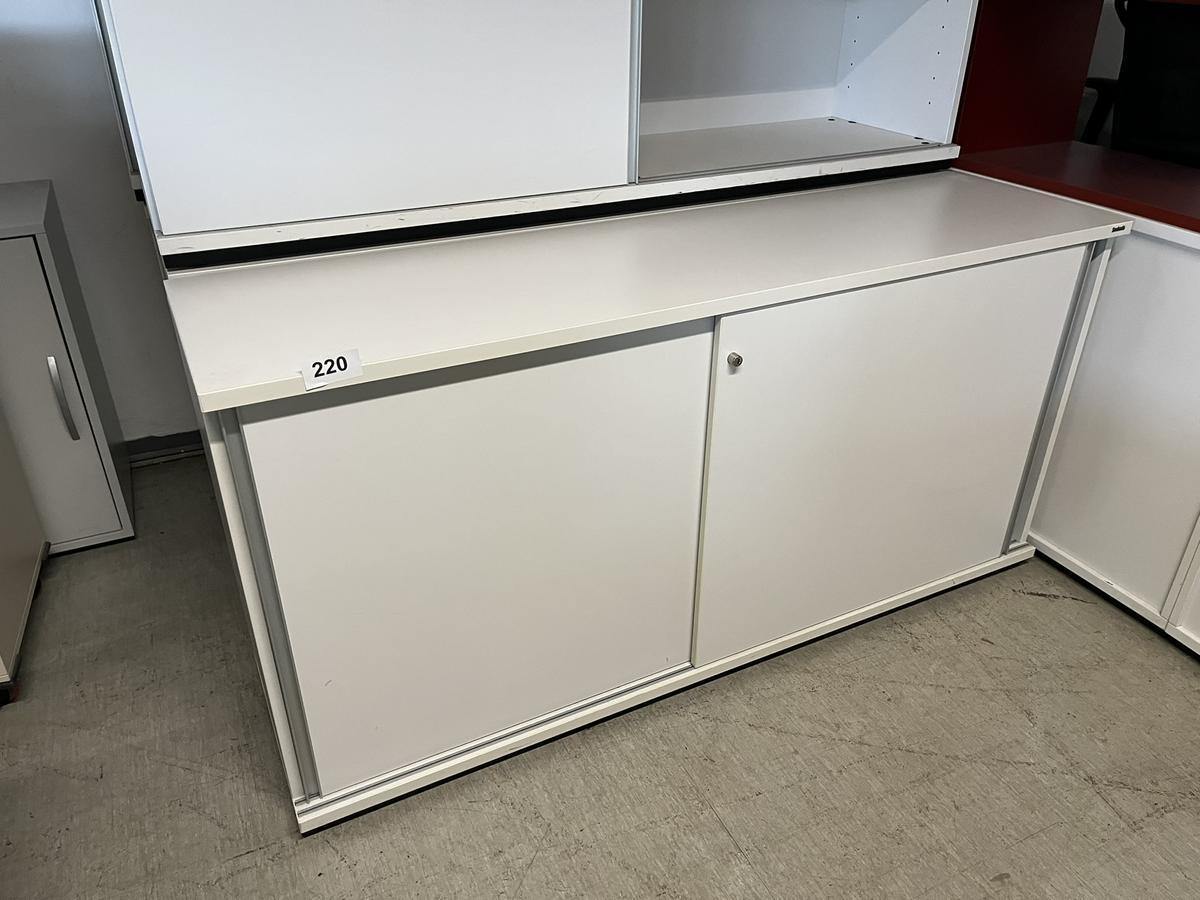 Aktenschrank 160/78 cm mit Schiebetüre 2 Ordnerhöhen?d=2025-05-21 17:57:37