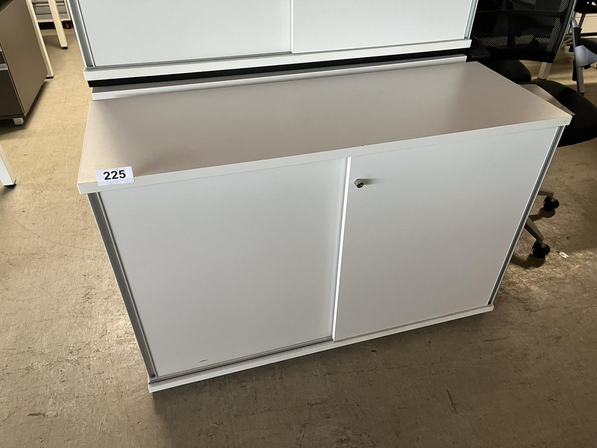 Aktenschrank 120/78 cm mit Schiebetüre 2 Ordnerhöhen?d=2025-05-21 18:16:35
