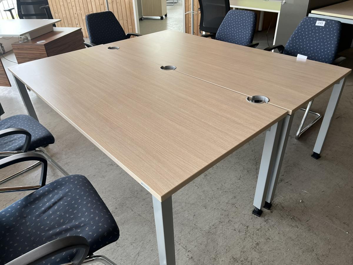 2 Stück Besprechungstische je 180/80 cm?d=2025-05-21 17:47:38
