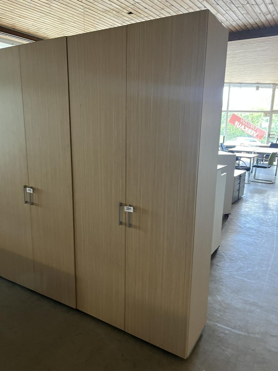 BLAHA Aktenschrank ca. 100/45/220 cm mit Doppeltüre neuwertig?d=2025-05-21 18:14:09