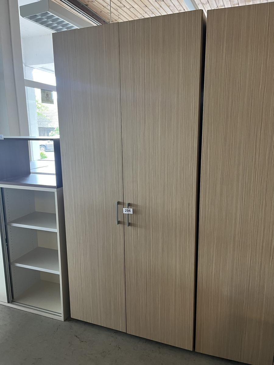 BLAHA Aktenschrank ca. 100/45/220 cm mit Doppeltüre neuwertig?d=2025-05-21 17:36:26