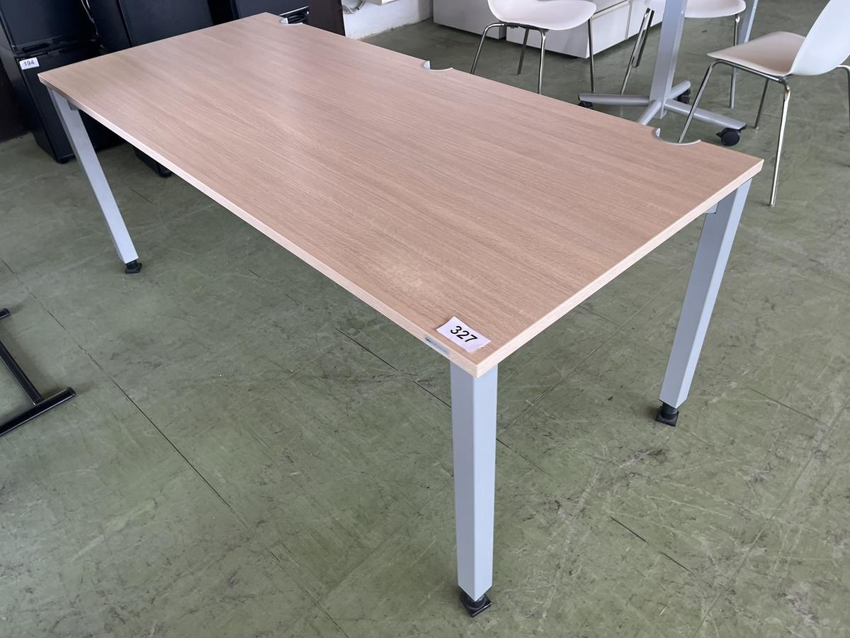 Schreibtisch 180/80 cm?d=2025-05-21 18:30:42