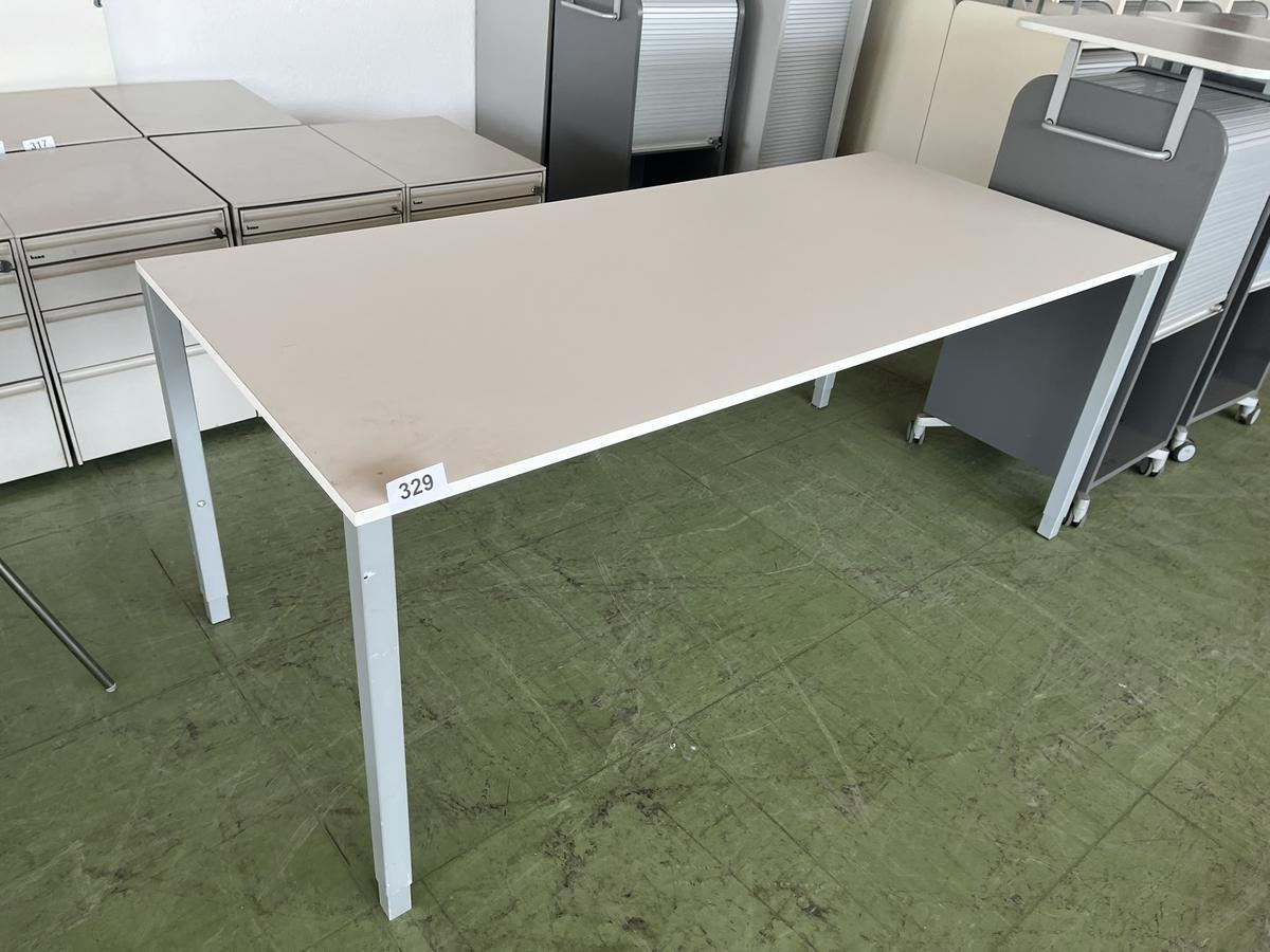 BENE Schreibtisch ca. 180/80 cm?d=2025-05-21 17:56:23