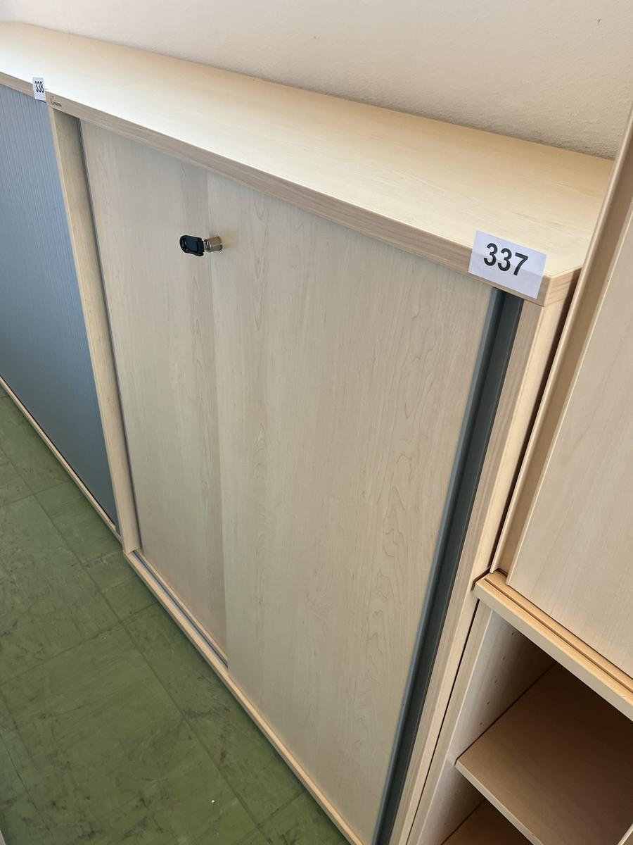 Aktenschrank ca. 120/110 cm?d=2025-05-22 12:54:15