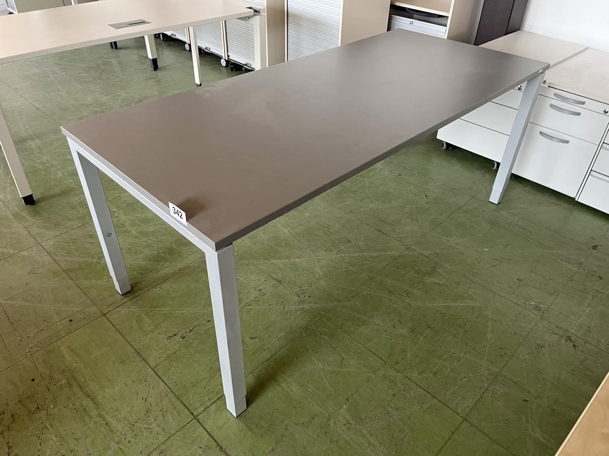 BENE Schreibtisch / Besprechungstisch 180/80 cm?d=2025-05-21 17:58:48