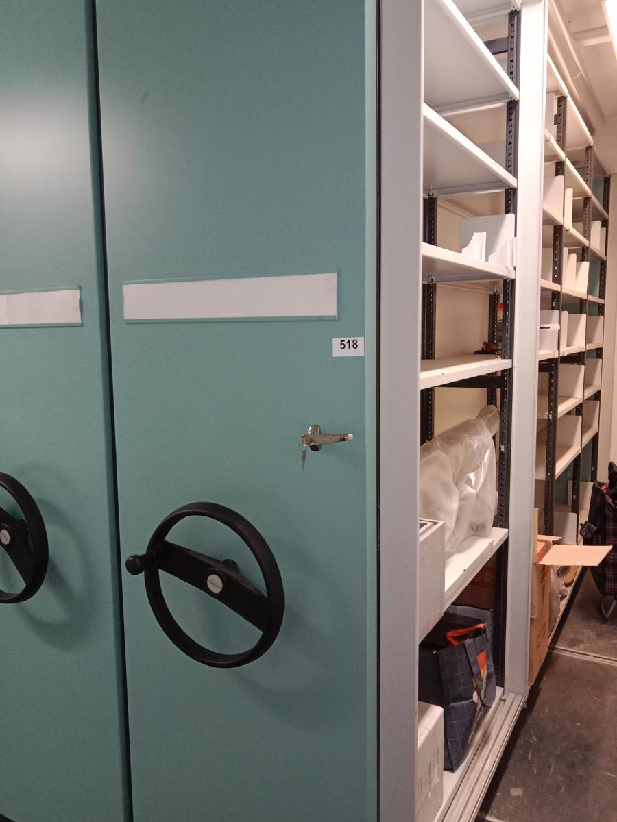 Rollregal / Archivregalanlage bestehend aus 15 Stk. Rollelementen je 400x70x270cm?d=2025-05-21 11:39:49