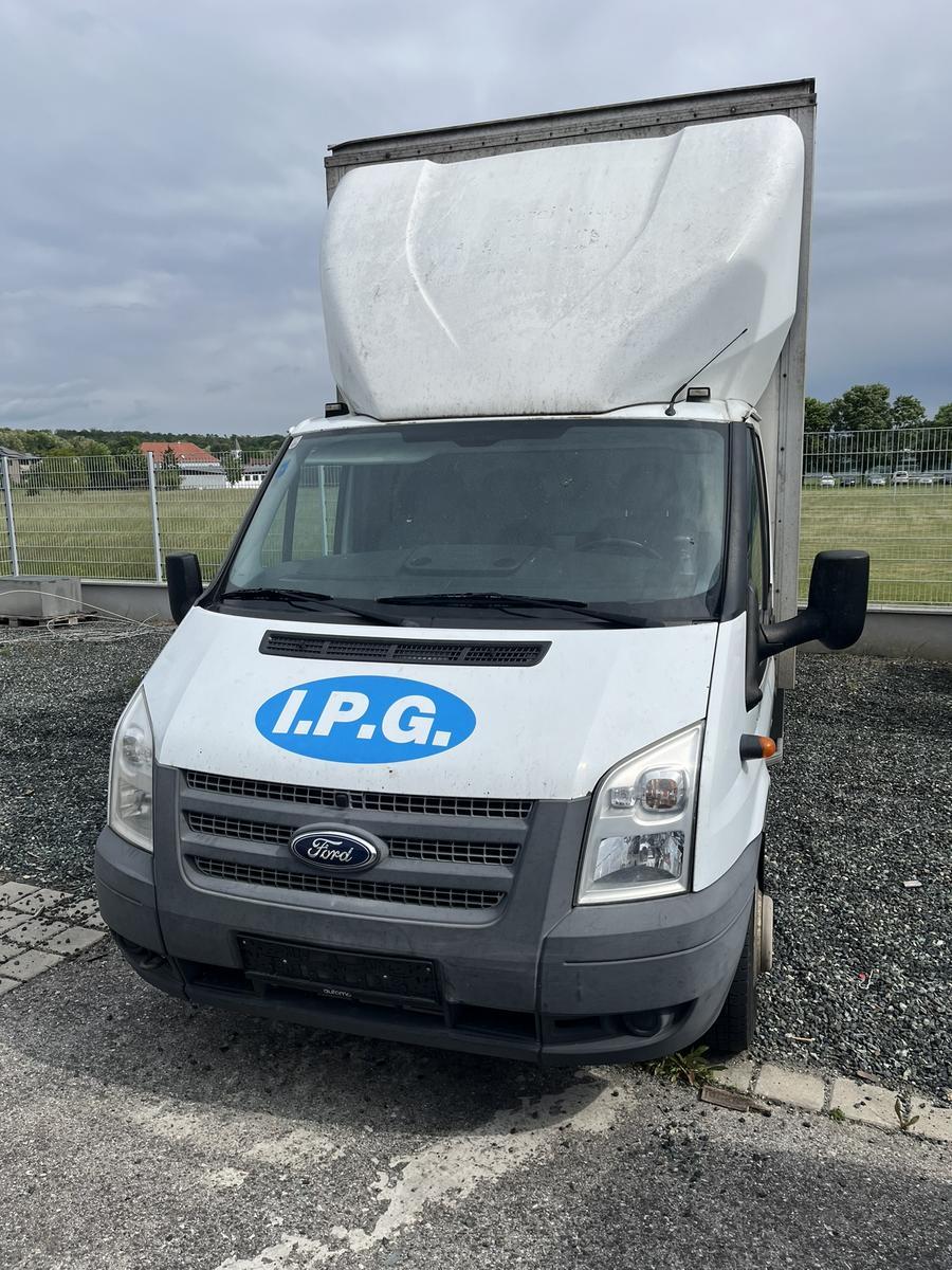 Ford Transit mit Kofferaufbau, B - Fahrzeug, mit Hebebühne, Motorschaden, BJ 03/2013, weiß, Diesel, 114 kW,  Doppelbereifung hinten,  303.491 KM, Fahrgestellnummer WF0FXXTTFFCL38809?d=2025-05-21 16:43:59