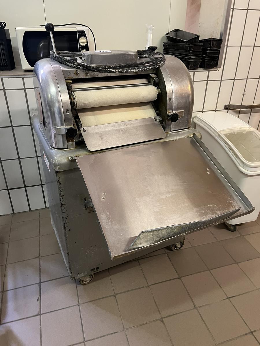Mandl Teigwickelmaschine - 400 mm Wickelbreite, ca. 800/1300/800 mm