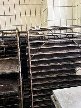6 Stück REVENT Stikkenofen Einschubwagen 6 Stück REVENT Stikkenofen Einschubwagen