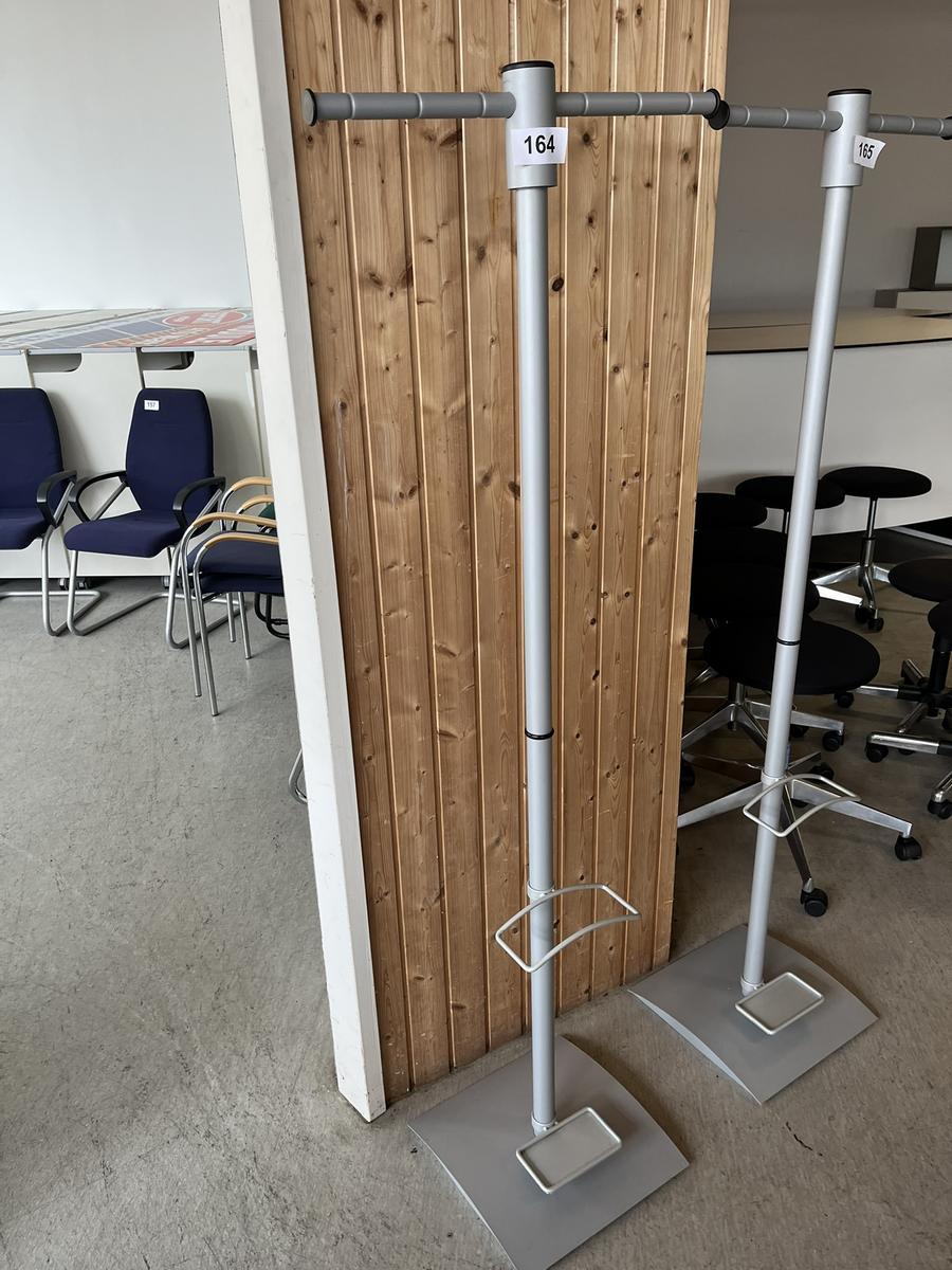 Kleiderständer?d=2025-12-06 05:53:52