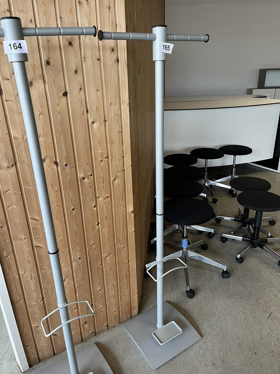 Kleiderständer?d=2025-12-06 05:57:13