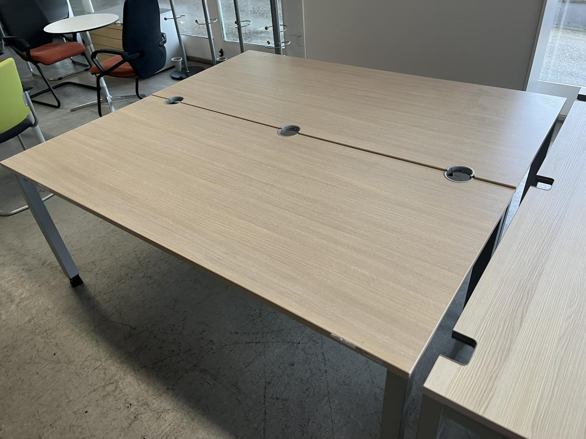 Schreibtisch 180 x 80 cm?d=2025-12-06 05:53:10