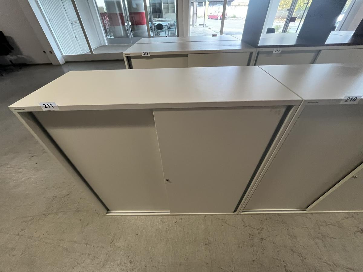 Neudörfler Aktenschrank 3 Ordnerhöhen ca. 120/110 cm?d=2025-12-06 05:55:14