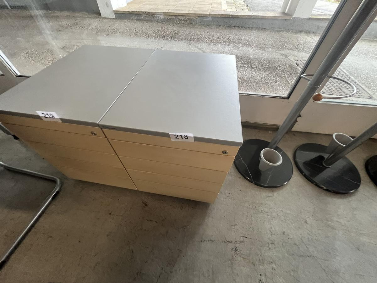 Rollcontainer ca. 55/60 cm mit Auszugsladen versperrbar?d=2025-12-06 05:58:25