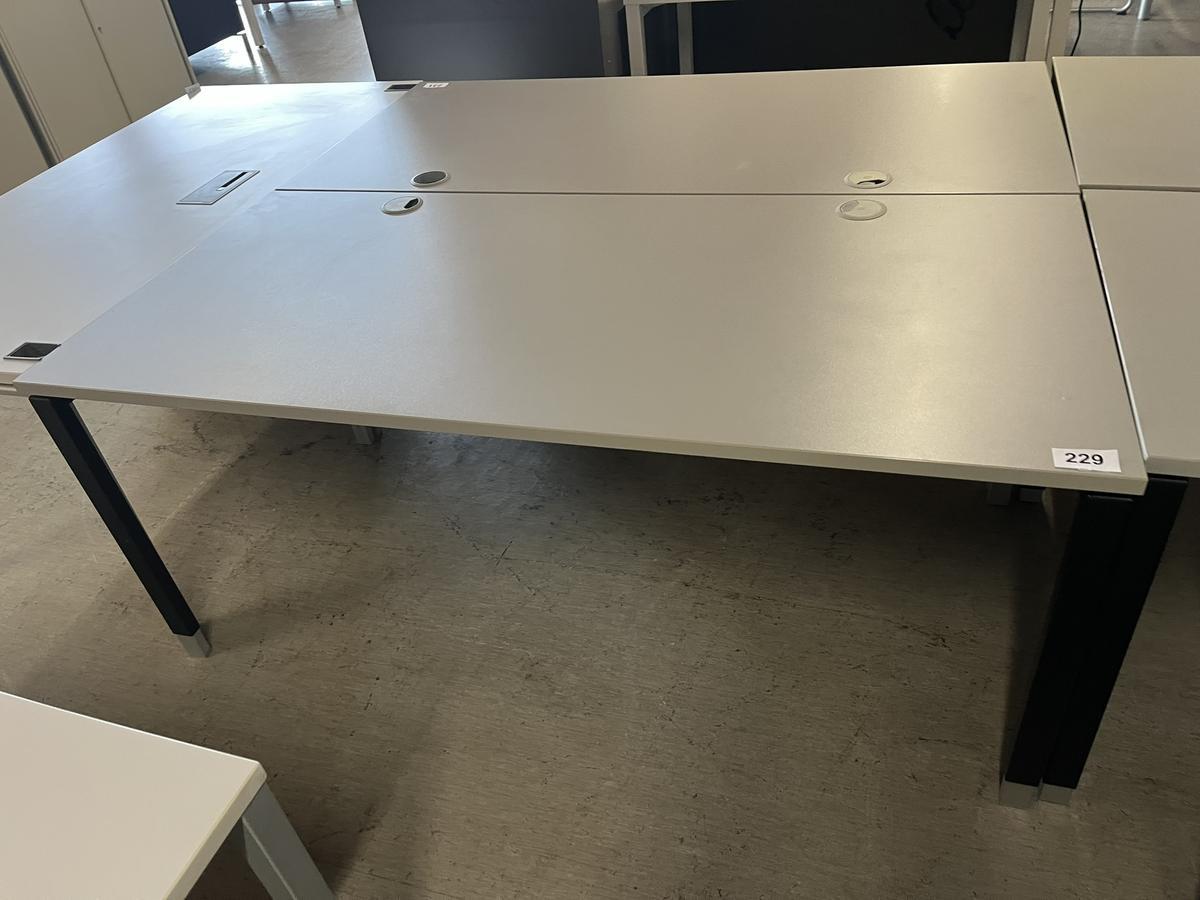 Besprechungs-,Schreibtisch BENE ca. 170/80 cm?d=2025-12-06 05:58:24
