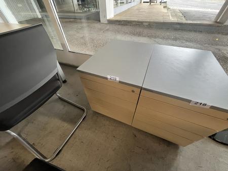 Rollcontainer ca. 55/60 cm mit Auszugsladen versperrbar Rollcontainer ca. 55/60 cm mit Auszugsladen versperrbar