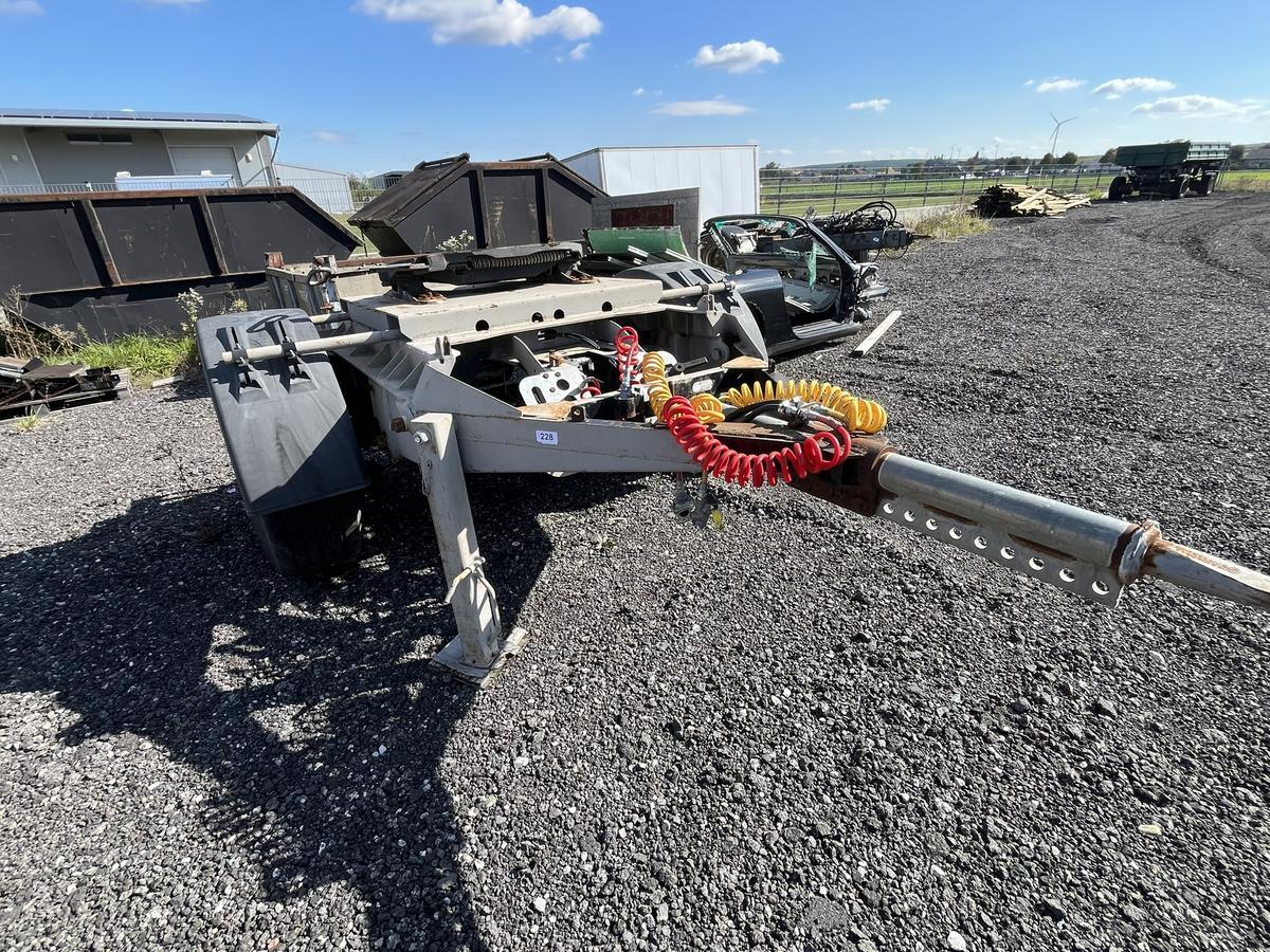 1-achsiger Sattelauflegerschlepper CARGOBULL?d=2025-12-06 05:42:18