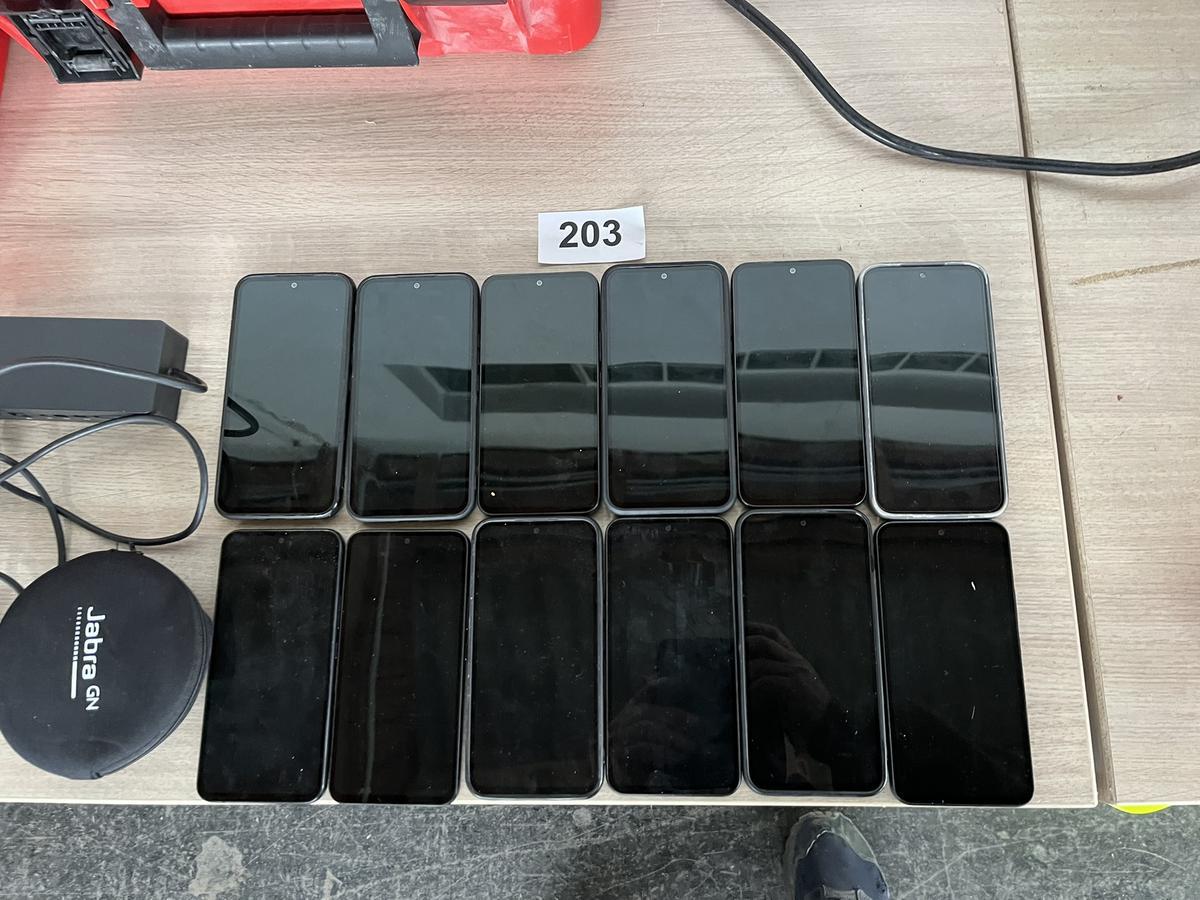 12 Stück HANDYS SAMSUNG GALAXY A 54 DS 5 G 128 GB ca. 1/2 Jahre alt .plus JABRA Speak 510 MS?d=2025-12-06 07:01:05