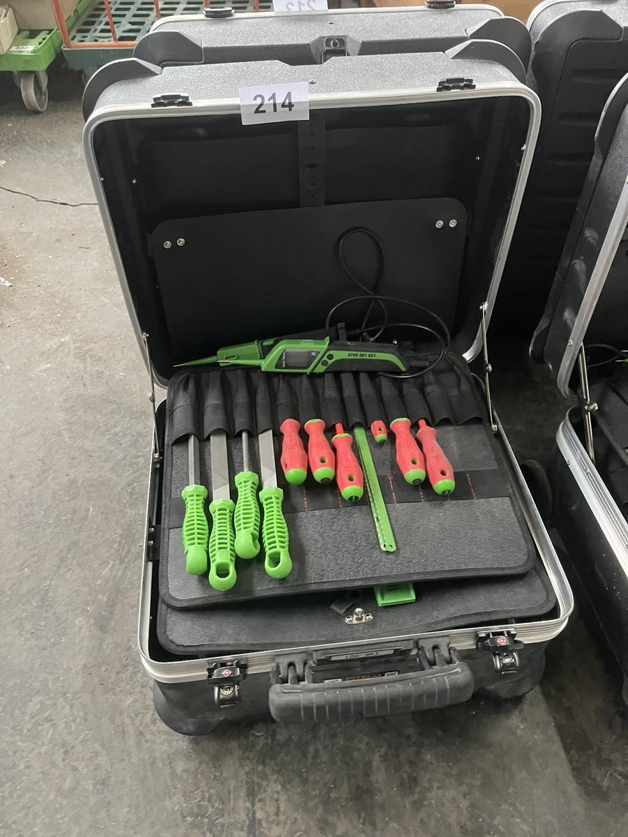 RECA Rollen-,Werkzeugkoffer bestückt mit Handwerkzeugen?d=2025-12-06 06:59:28