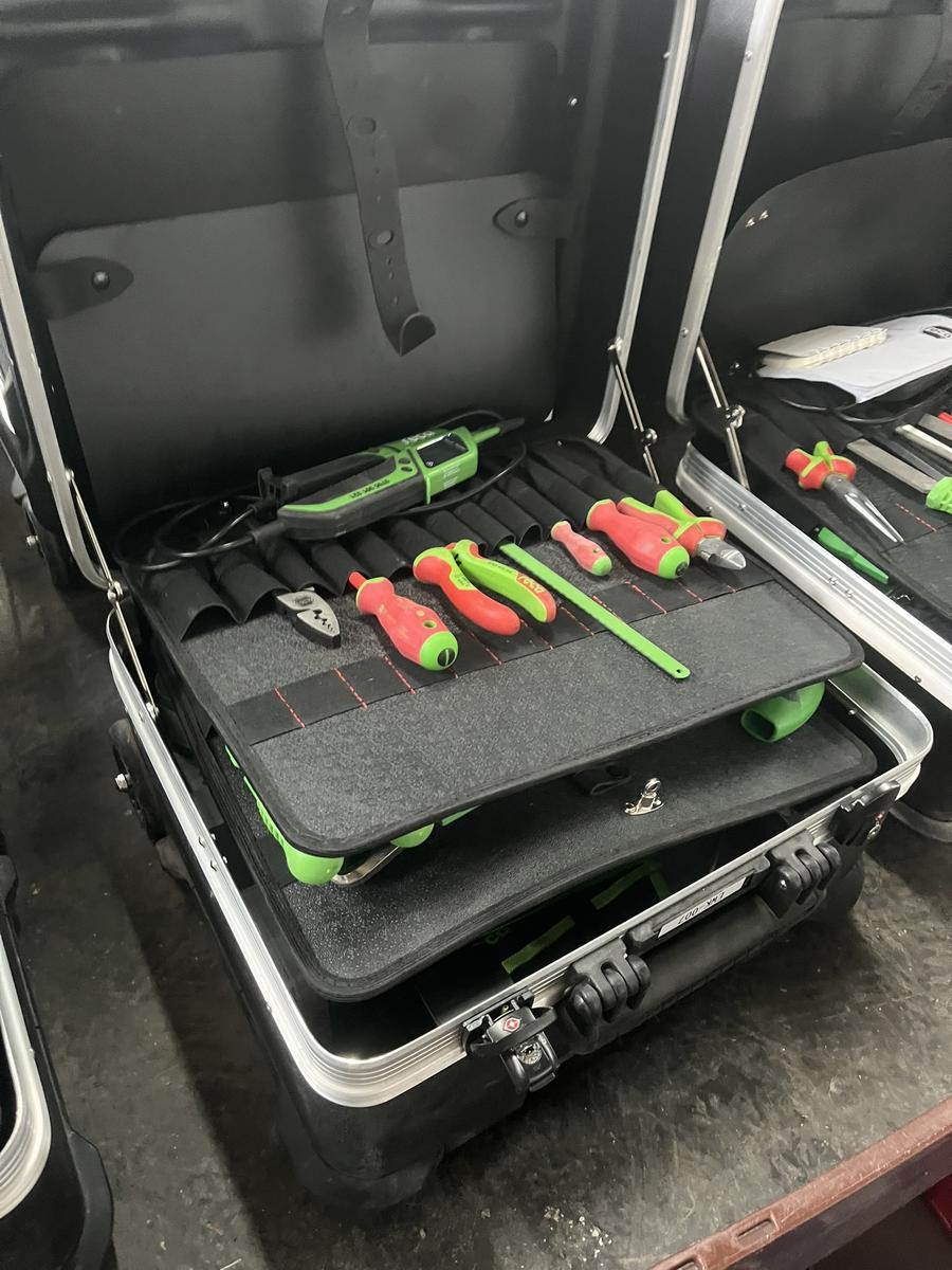 RECA Rollen-,Werkzeugkoffer bestückt mit Handwerkzeugen?d=2025-12-06 05:48:14