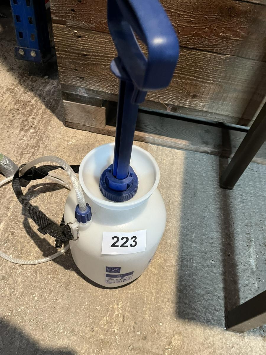 3 l Gartenspritze in Kunststoff neu?d=2025-12-06 06:59:53