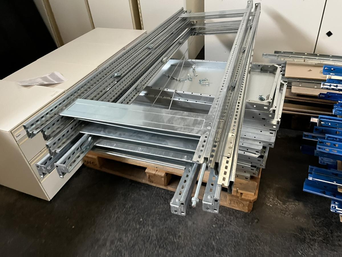 Lagerregal, verzinkt, 2 lfm x 60cm x 200cm und 1 lfm x 50cm x 200cm?d=2025-12-06 06:59:09