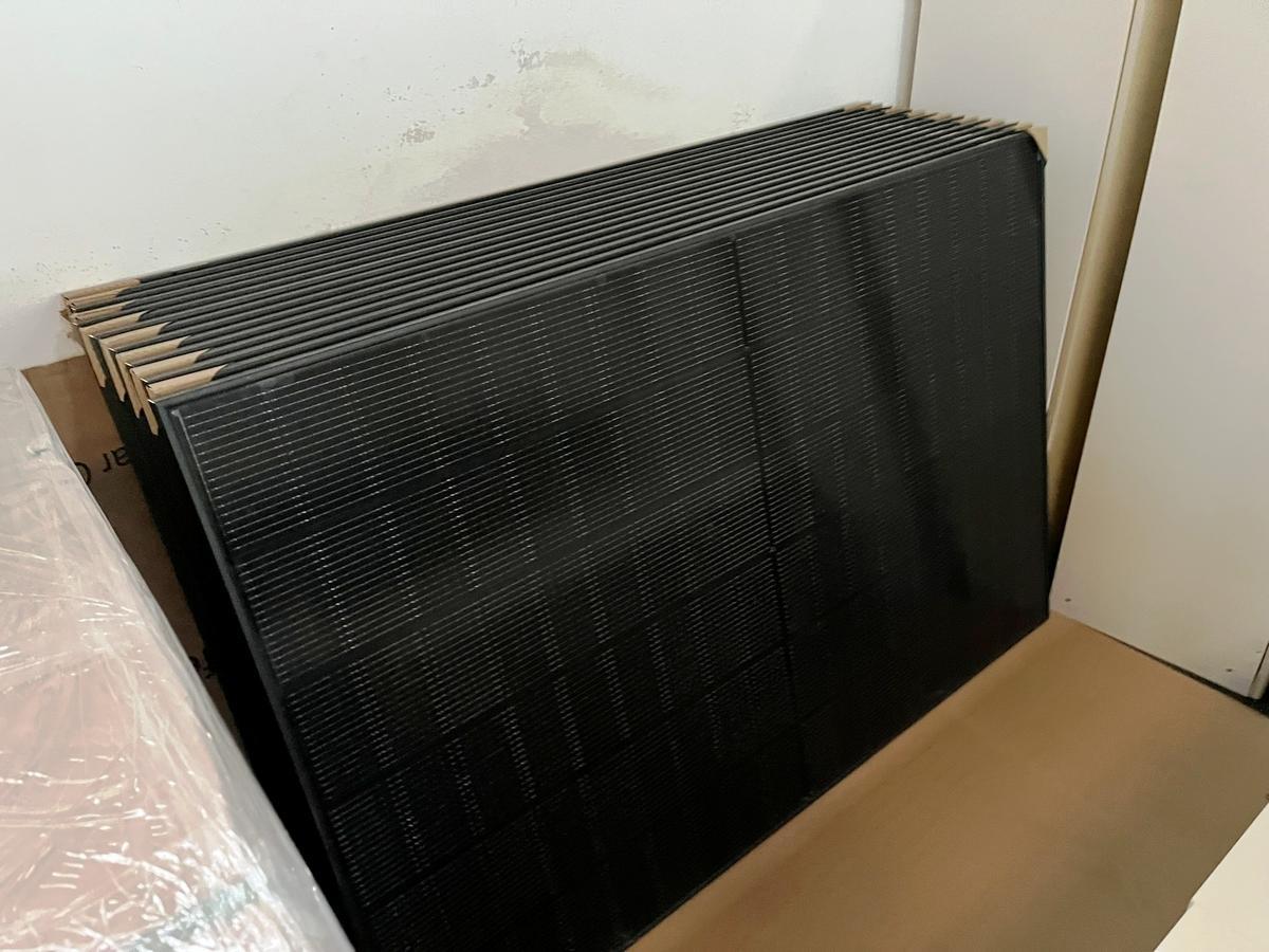 36 Stück SUNPRO PV Doppelglasmodule 435 W schwarz/schwarz mit Werksgarantie?d=2025-12-06 07:01:35