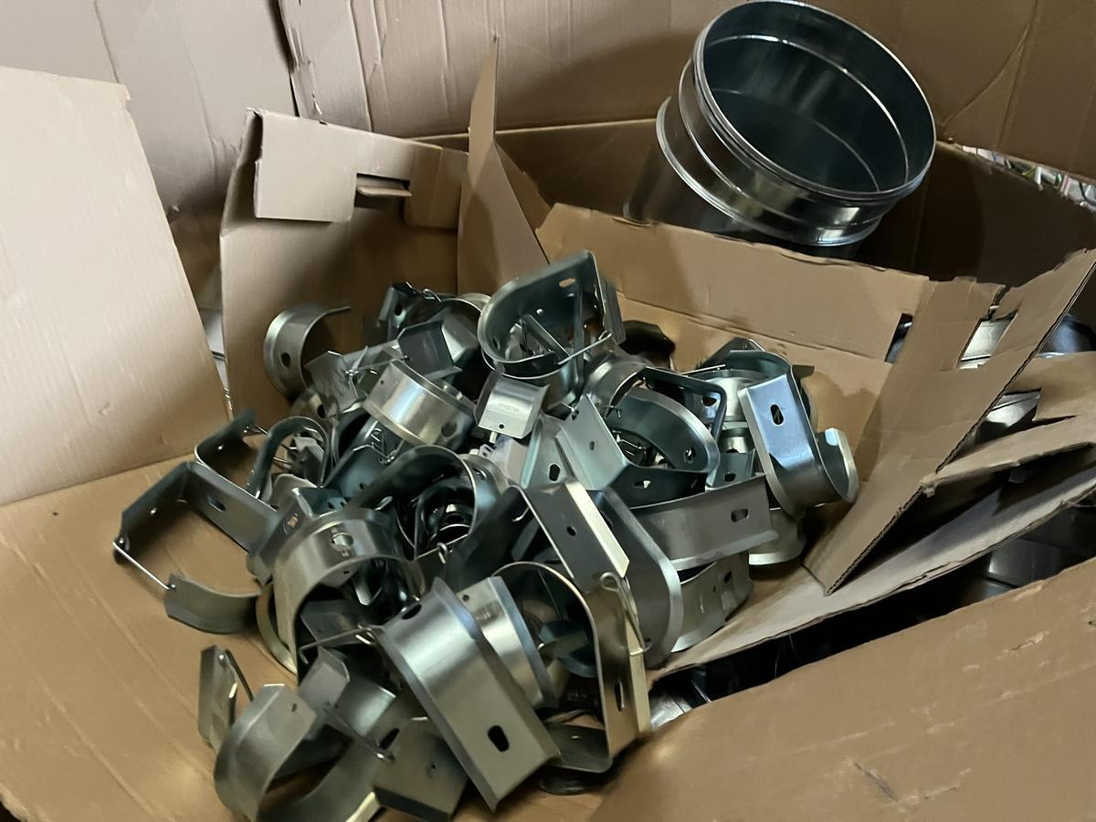 Posten Spiralrohrabzweiger / Zubehör / Befestigungen