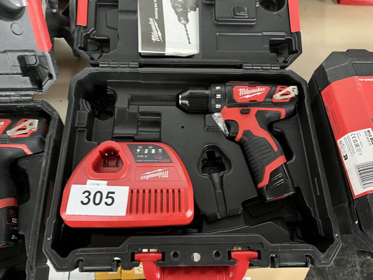 Milwaukee Akku-,Bohrschrauber M 12 BDD 202 C im Koffer?d=2025-12-06 07:00:57