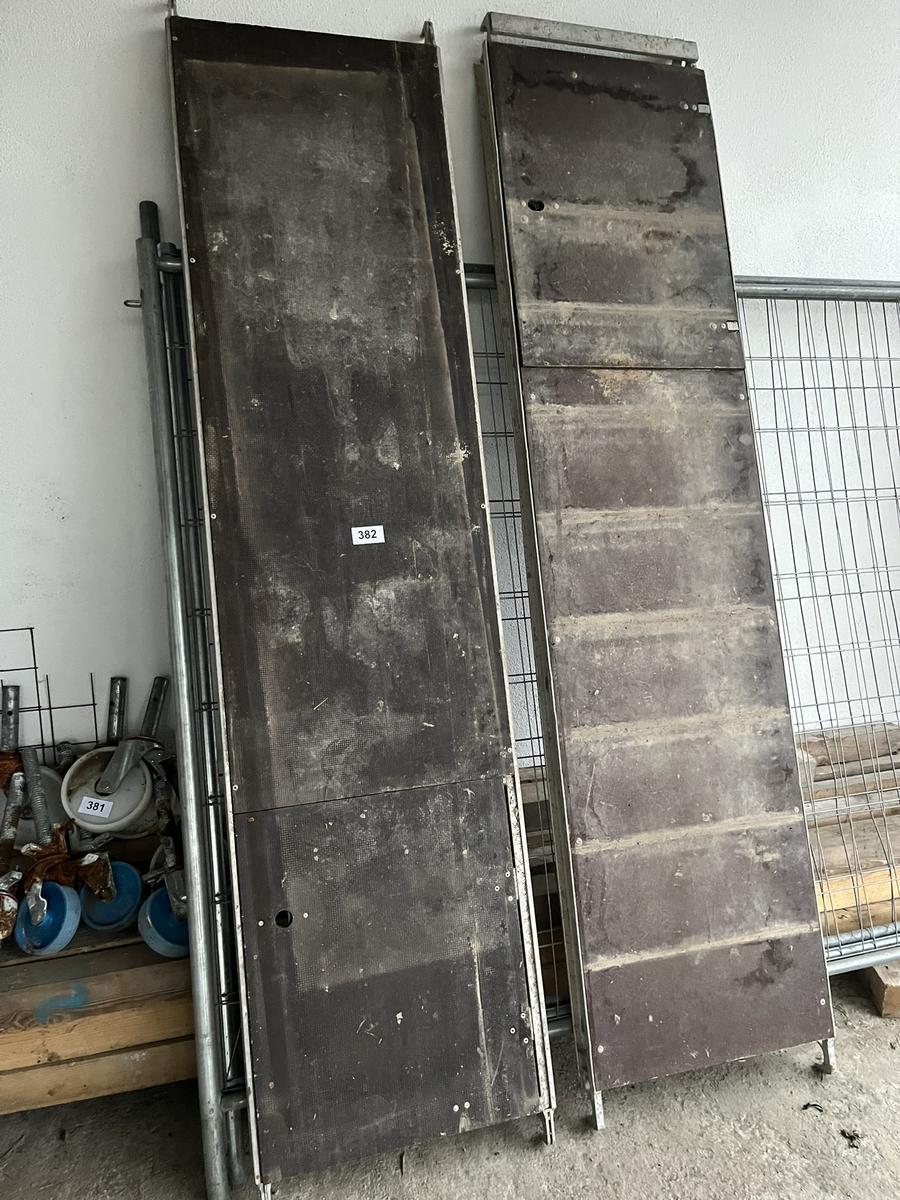 2 Stück RINGER Alugerüst-Durchstiegsplatten?d=2025-12-06 07:01:02