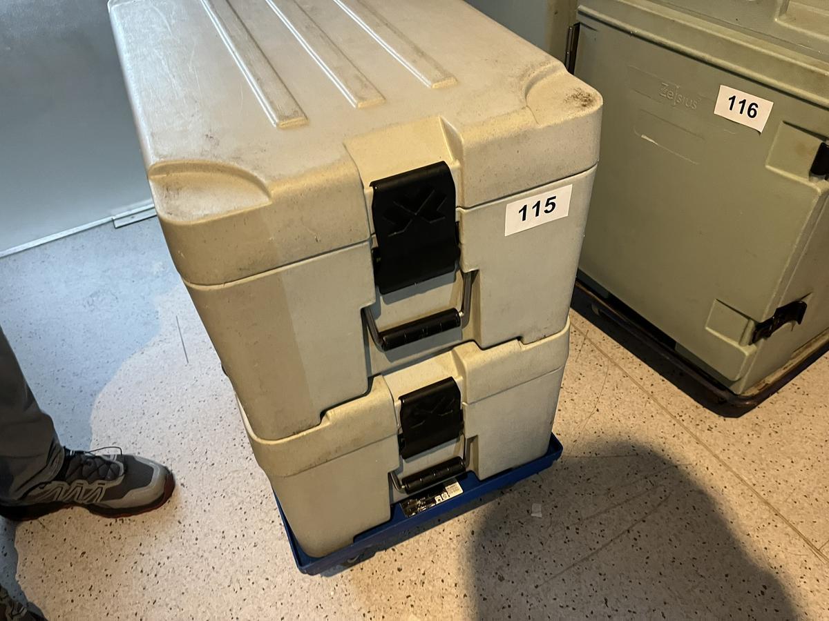 2 Stück Thermoboxen mit Unterbau?d=2025-12-06 06:59:29